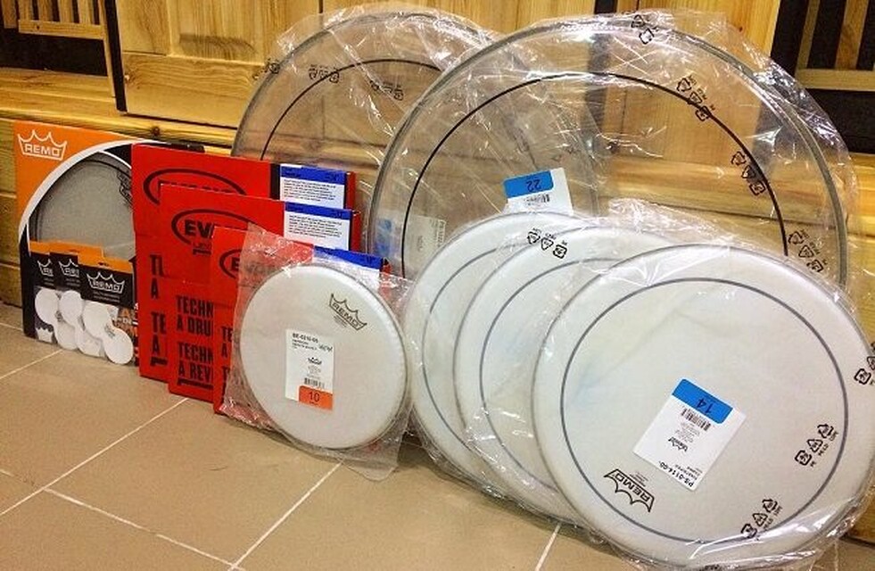 Remo-And-Evans-Drumheads-653X426.Jpg.pagespeed.ce.92Niutgtaf.jpg